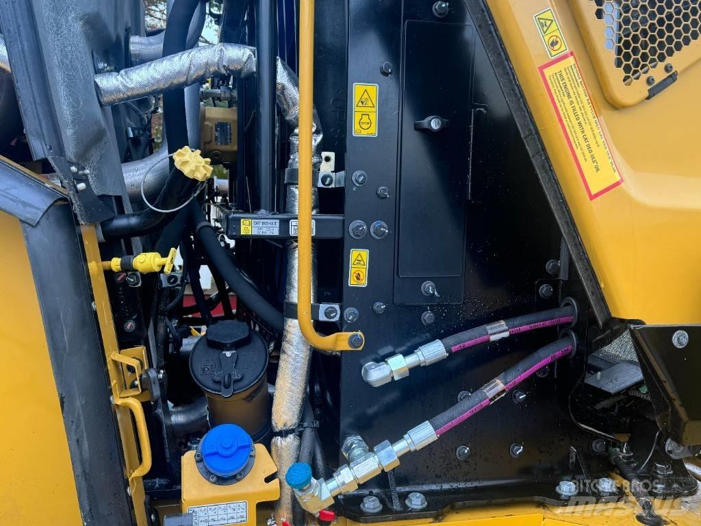 CAT 972 M XE Pale gommate