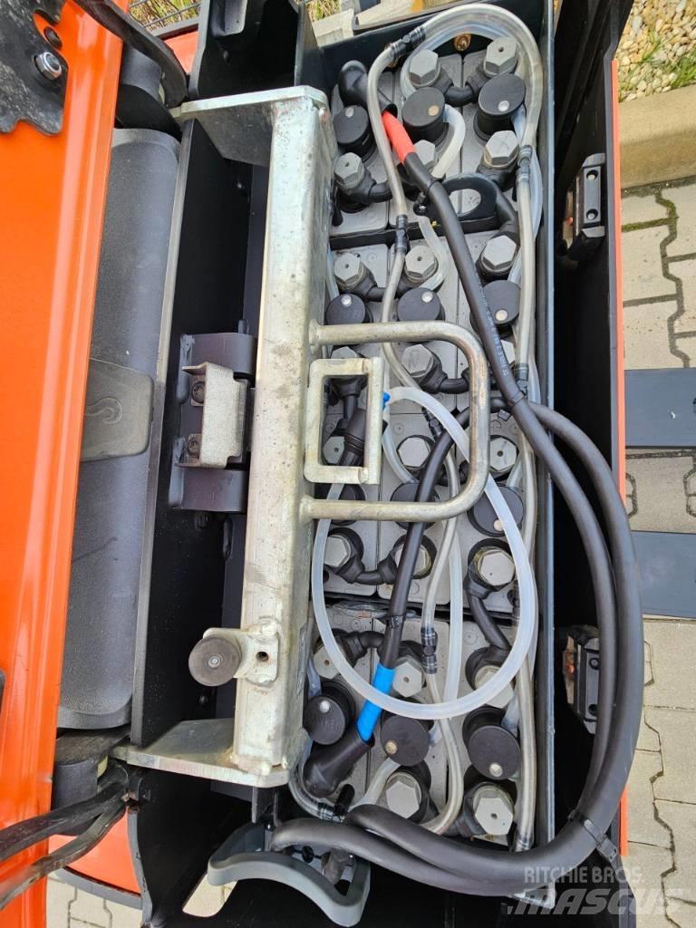 BT LPE200 Carrelli elevatori bassi a piattaforma