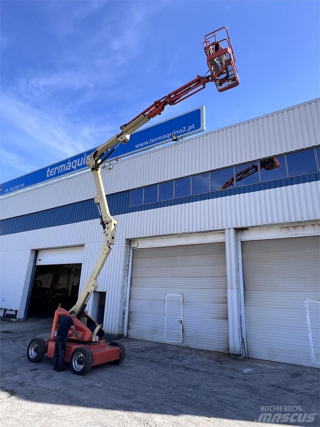 JLG E450 AJ Piattaforme a braccio articolato
