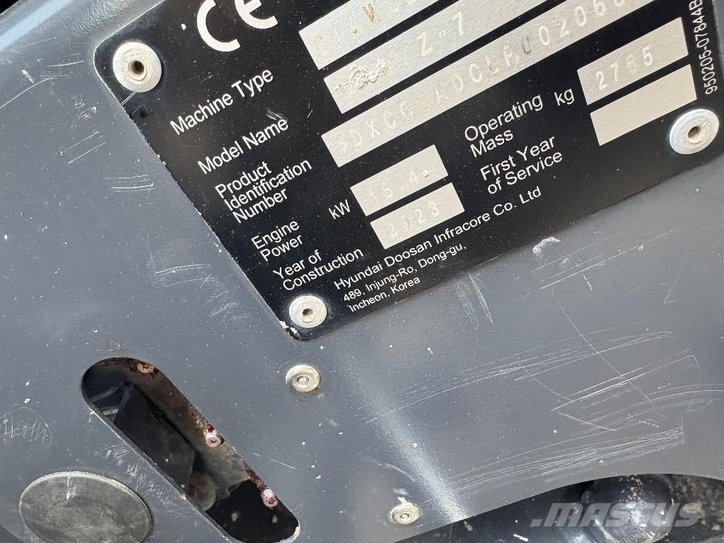 Doosan DX 27 Z Miniescavatori