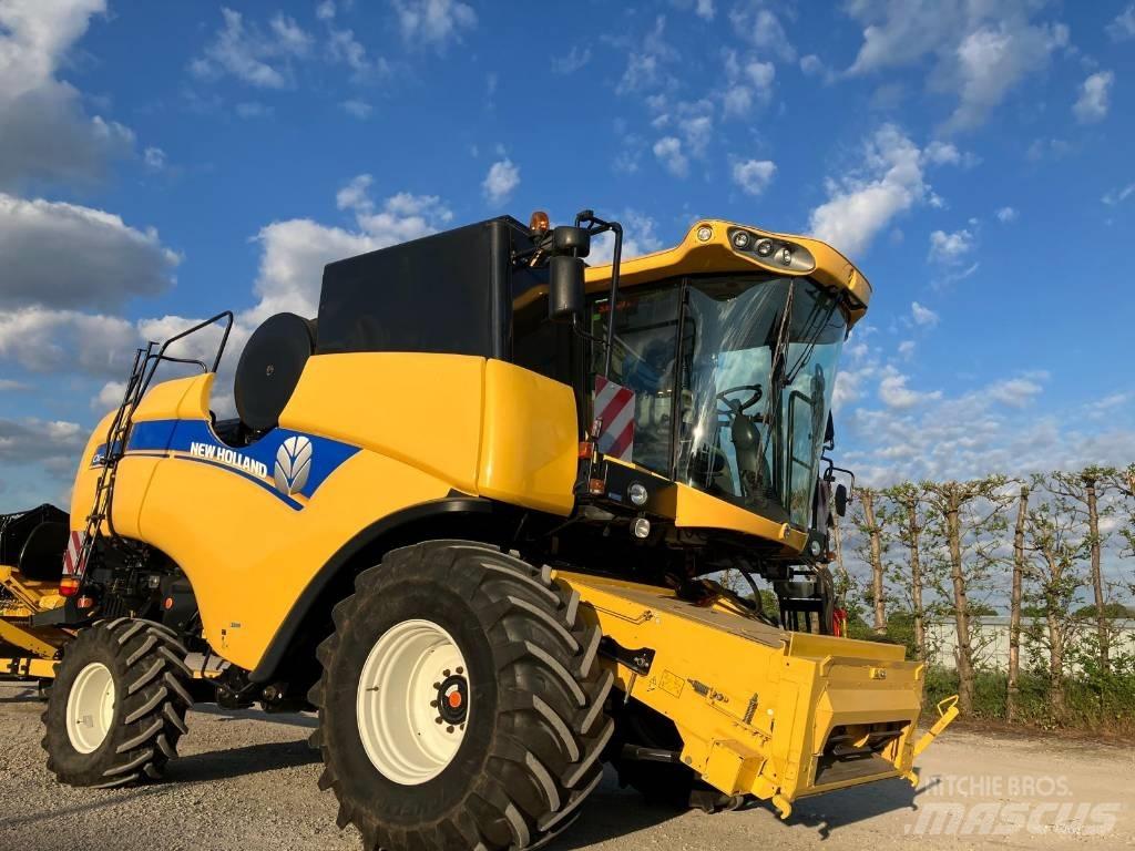 New Holland CX 6090 Mietitrebbiatrici
