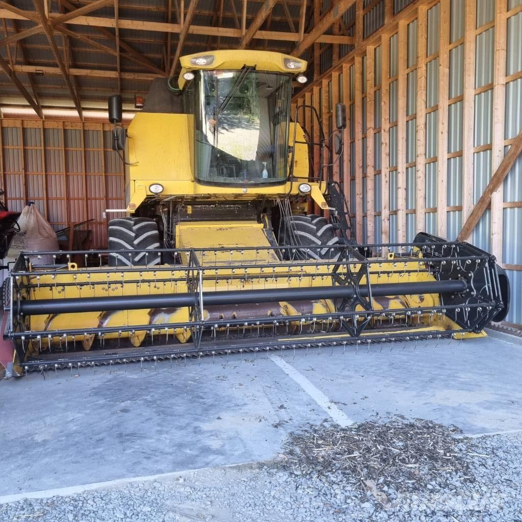 New Holland TC 5070 Mietitrebbiatrici