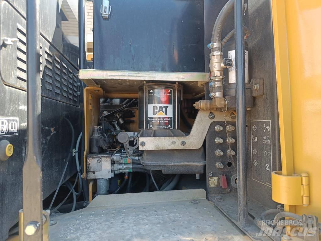 CAT M 315 D Escavatori gommati