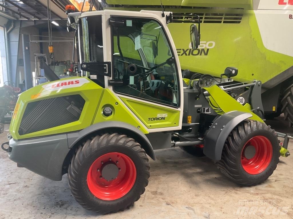 CLAAS Torion 535 Pale gommate