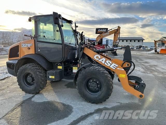 CASE 321 F Evo Pale gommate