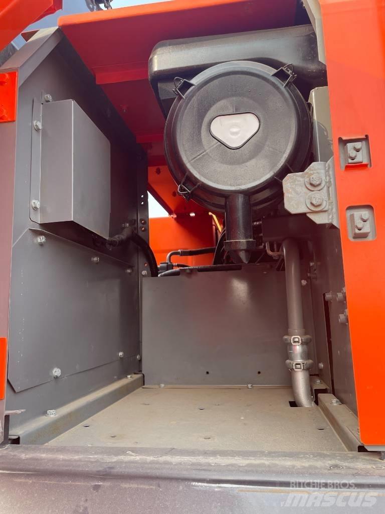 Hitachi 240 Escavatori medi 7t - 12t