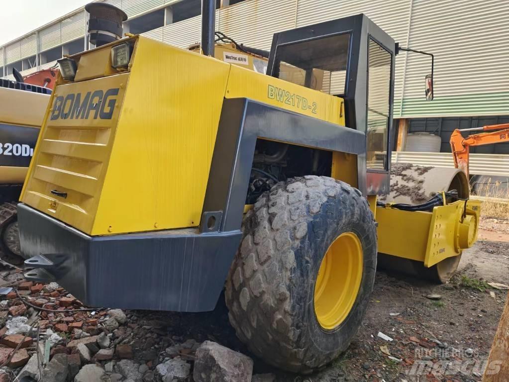 Bomag BW 217 Rulli monotamburo