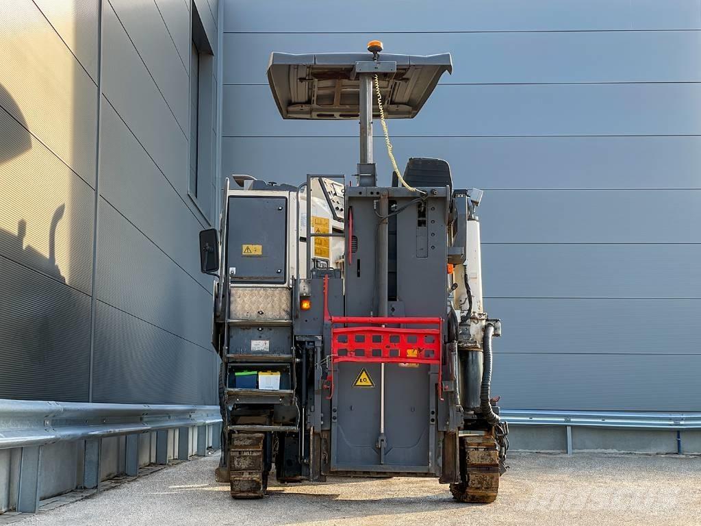 Wirtgen W 100 F Fresa a freddo per asfalto