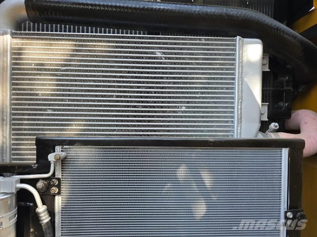 CAT 320D2 Escavatori cingolati