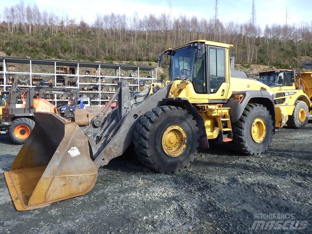 Volvo L 110 H Pale gommate