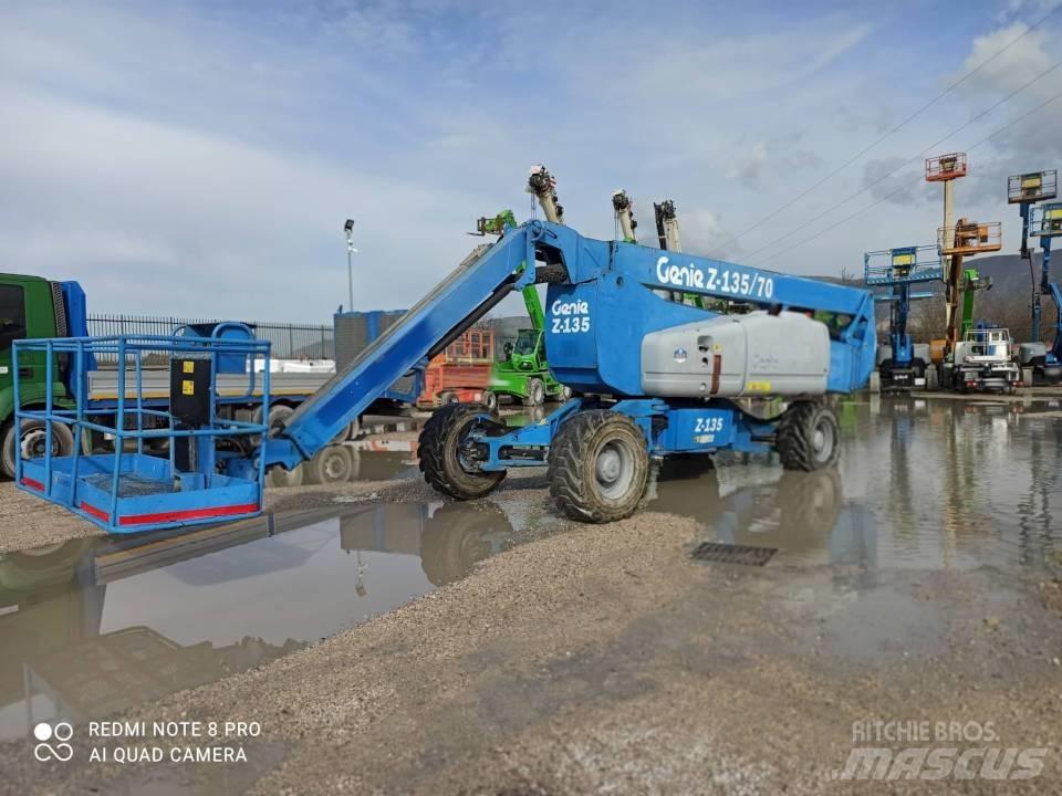 Genie Z 135/70 Piattaforme a braccio articolato