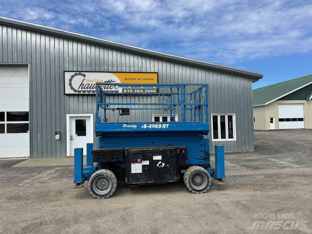 Genie GS 4069 RT Piattaforme a pantografo