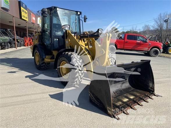 CAT 906M Pale gommate