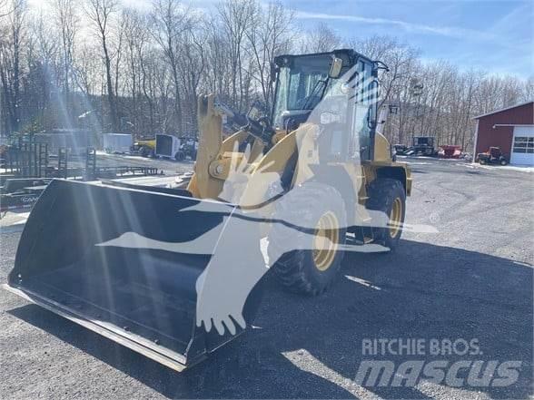 CAT 910 Pale gommate