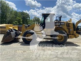 CAT 950M Pale gommate