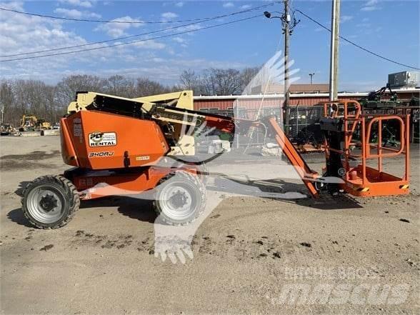 JLG 340AJ Piattaforme a braccio articolato