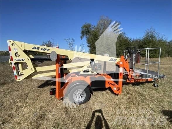 JLG T350 Piattaforme aeree su rimorchio