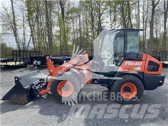 Kubota R640 Pale gommate