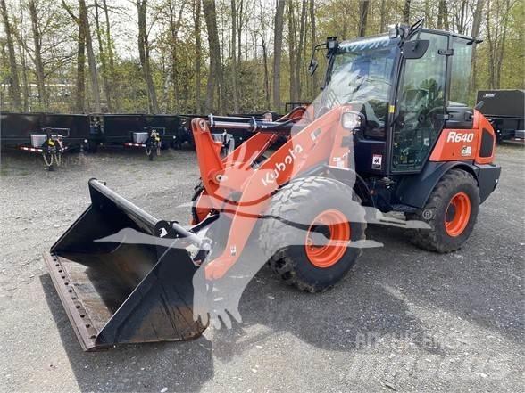 Kubota R640 Pale gommate