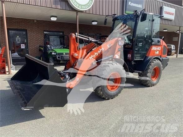 Kubota R640 Pale gommate