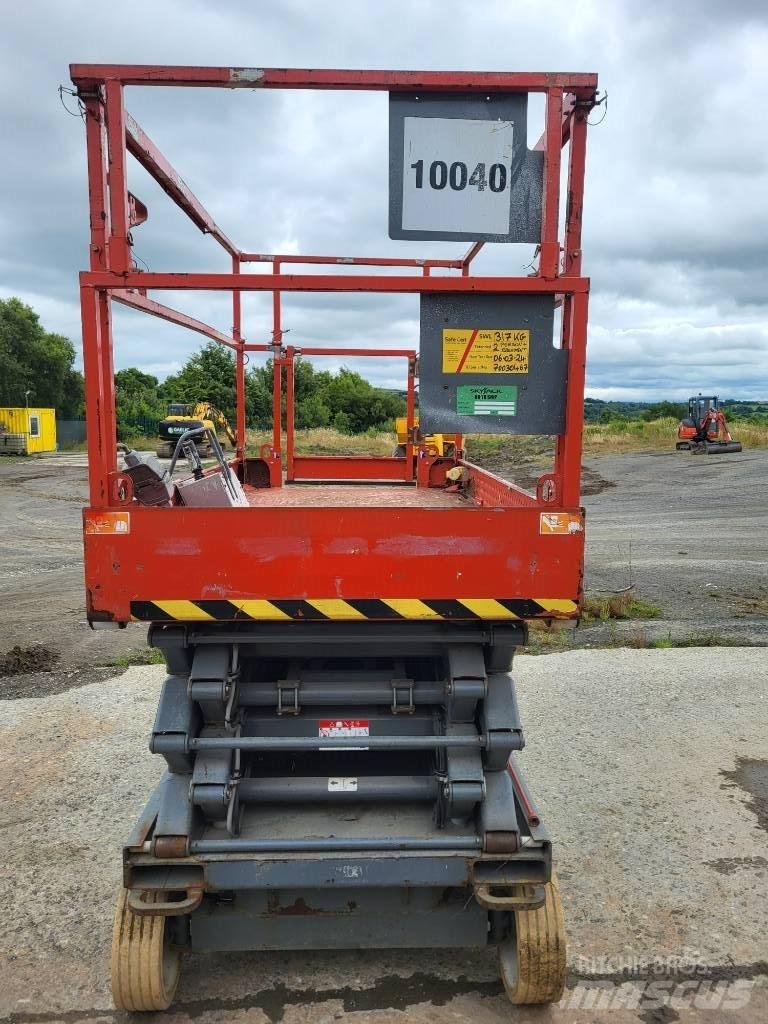 SkyJack 46/32 Piattaforme a pantografo