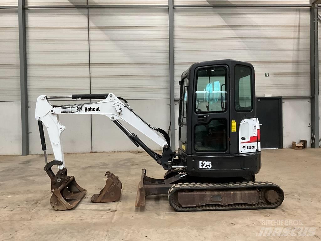 Bobcat E 25 Miniescavatori