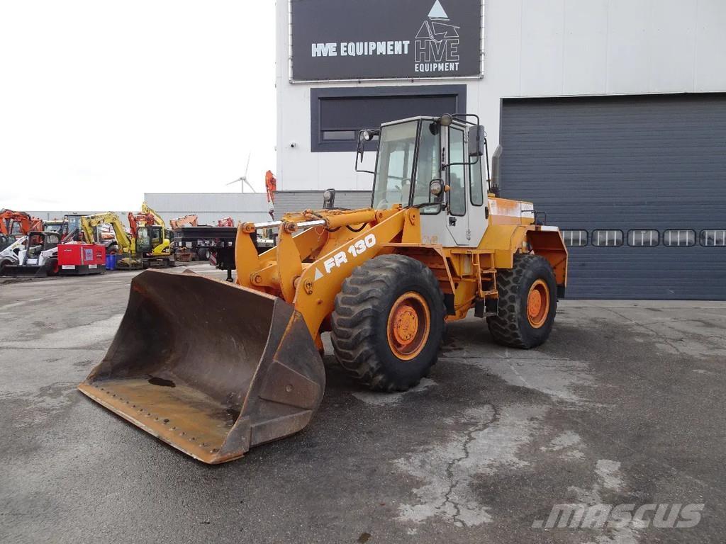 Fiat Hitachi FR130 Pale gommate