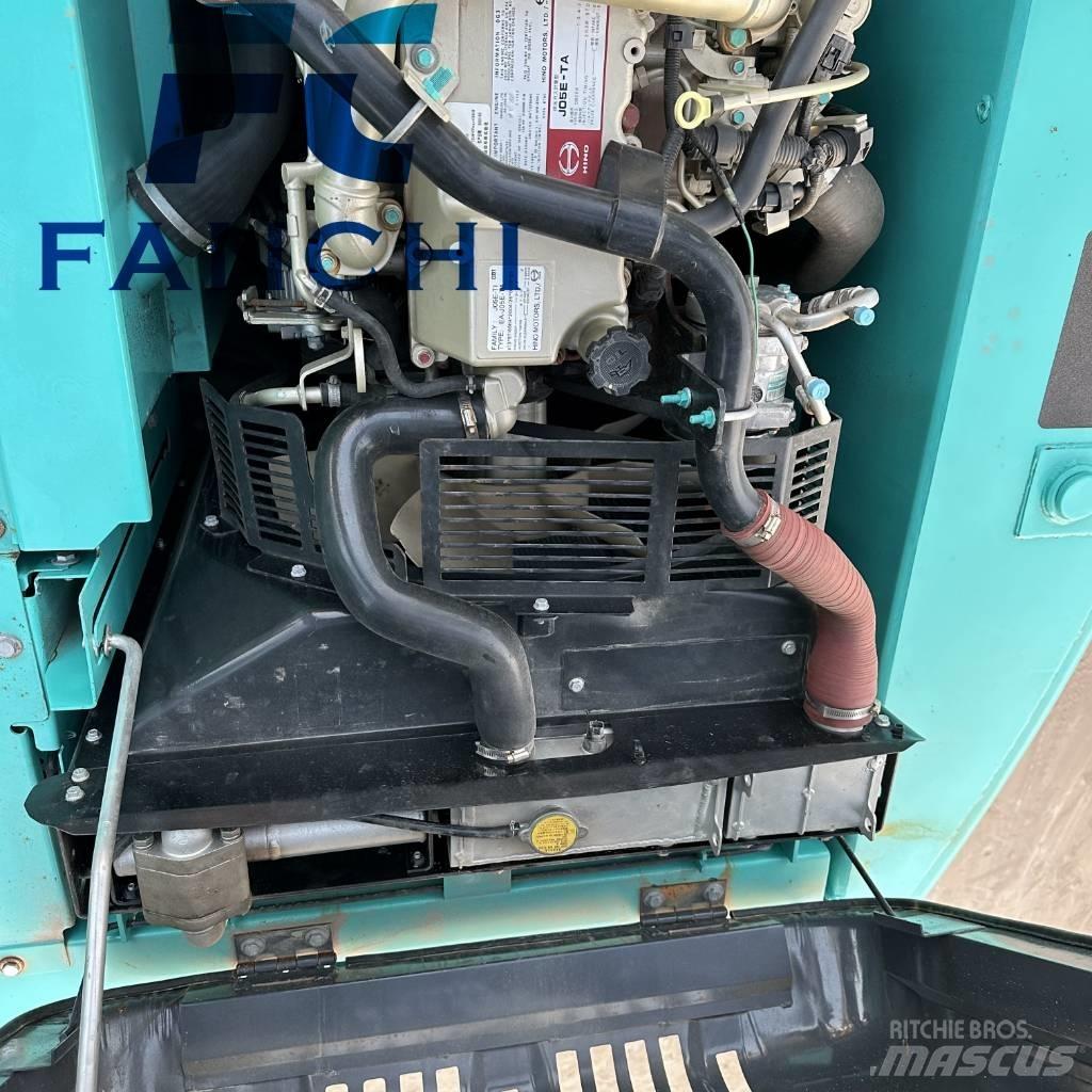 Kobelco sk200D Movimentazione rifiuti
