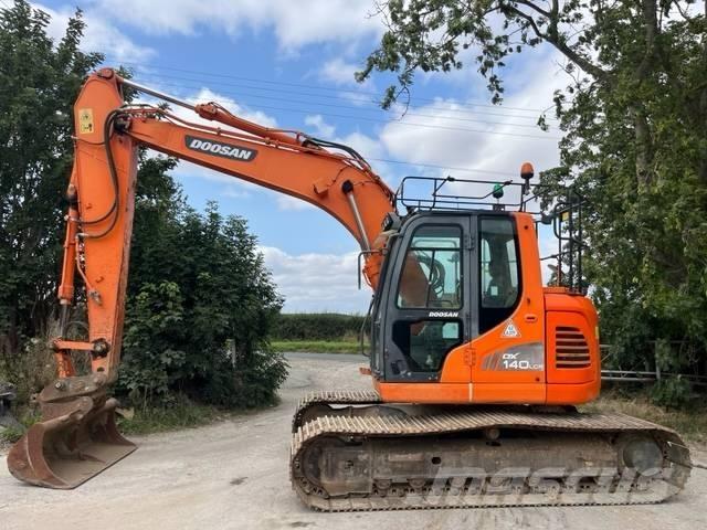 Doosan DX 140 LCR-3 Escavatori cingolati