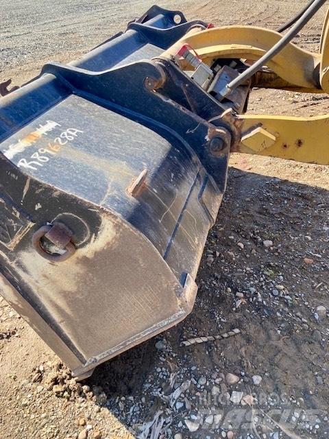 CAT 908 M Pale gommate