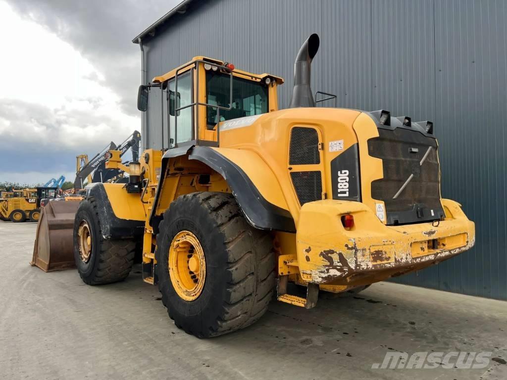 Volvo L180G Pale gommate