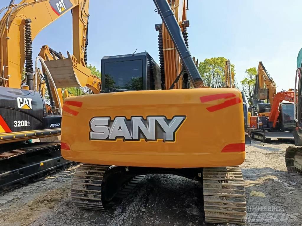 Sany SY135C Escavatori cingolati