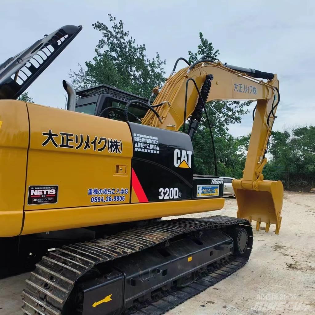 CAT 320 D 2 Escavatori medi 7t - 12t
