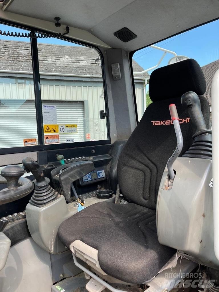 Takeuchi TB295W Escavatori gommati