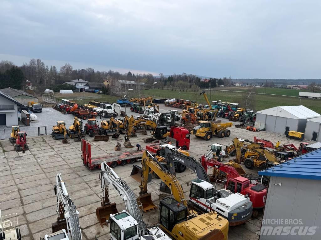 Komatsu PW148-10 Escavatori gommati
