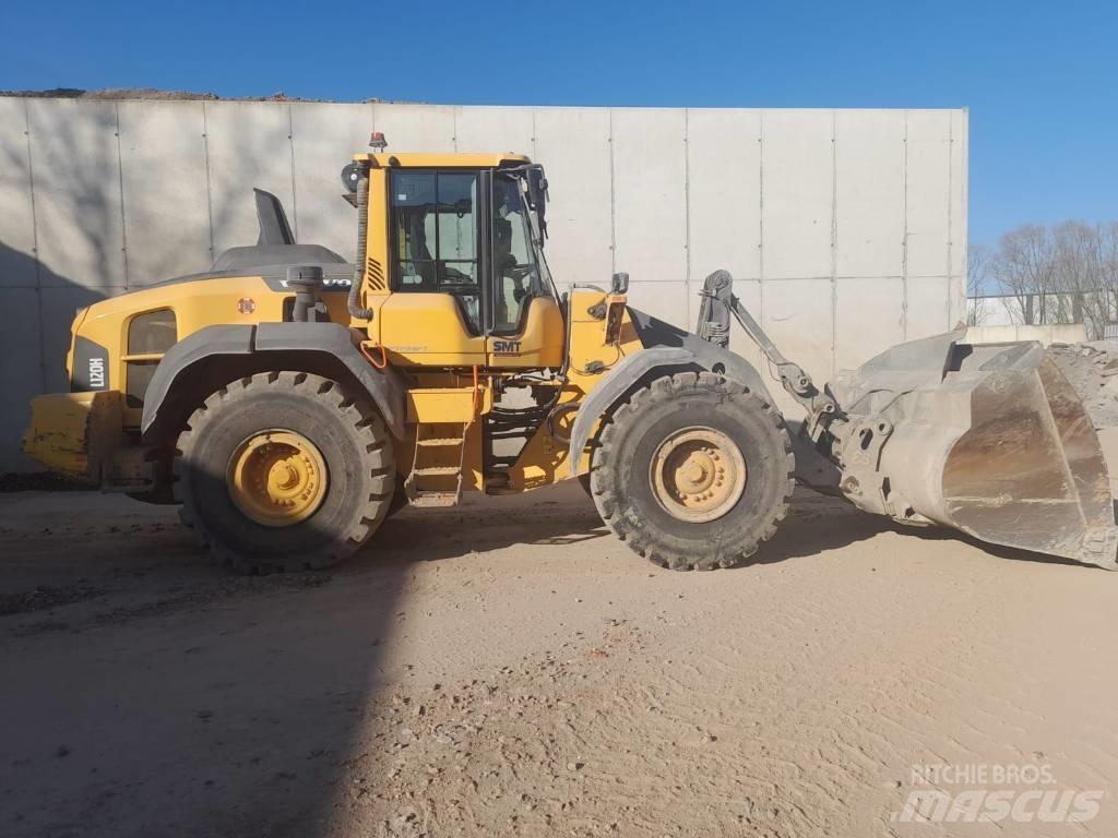 Volvo L 120 H Pale gommate