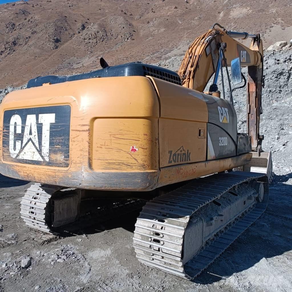 CAT 320D2 GC Escavatori cingolati