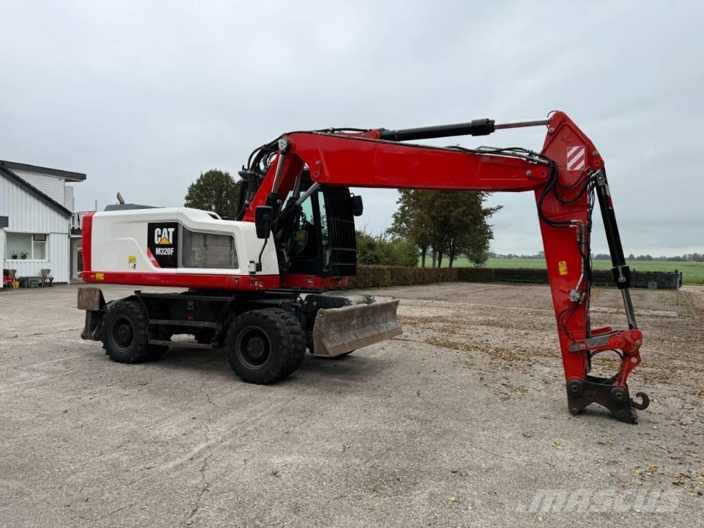 CAT M320F Escavatori gommati