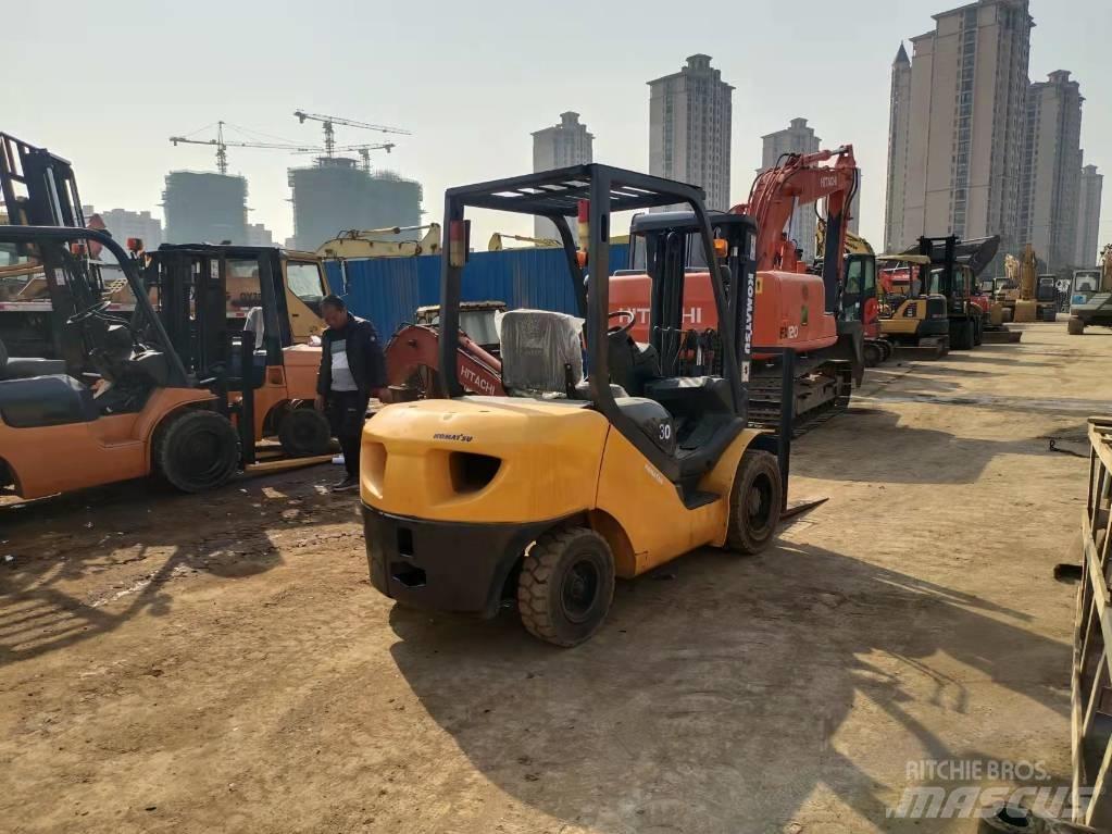Komatsu FD 30 T-16 Carrelli elevatori diesel