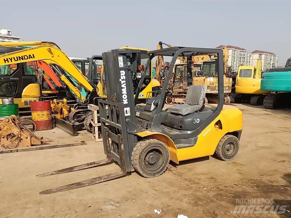 Komatsu FD 30 T-16 Carrelli elevatori diesel