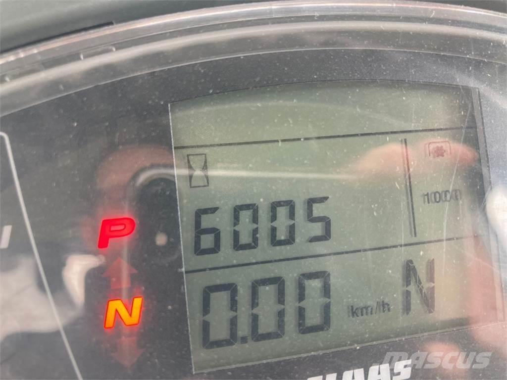 CLAAS Axion 930 Trattori