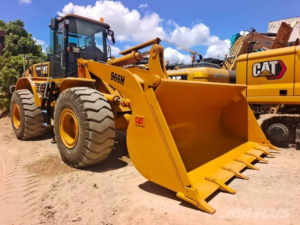 CAT 966 H Pale gommate