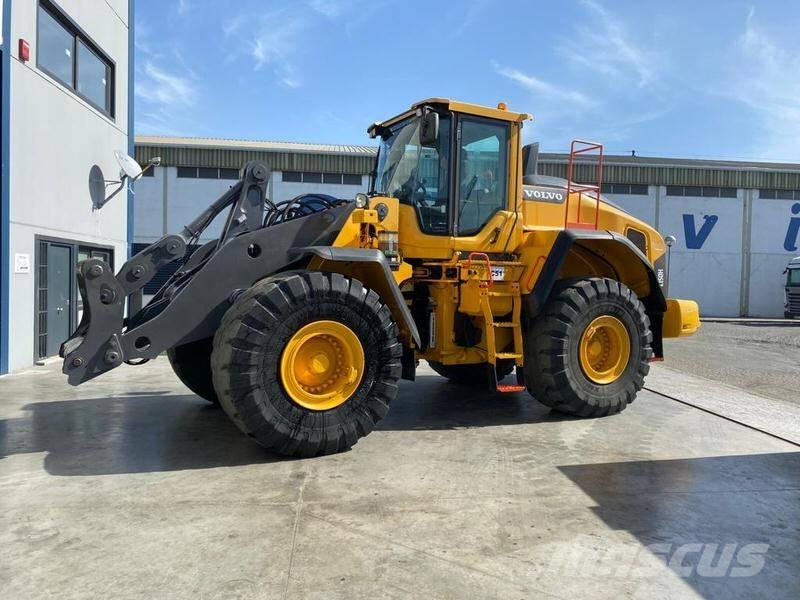 Volvo L 150 H Pale gommate
