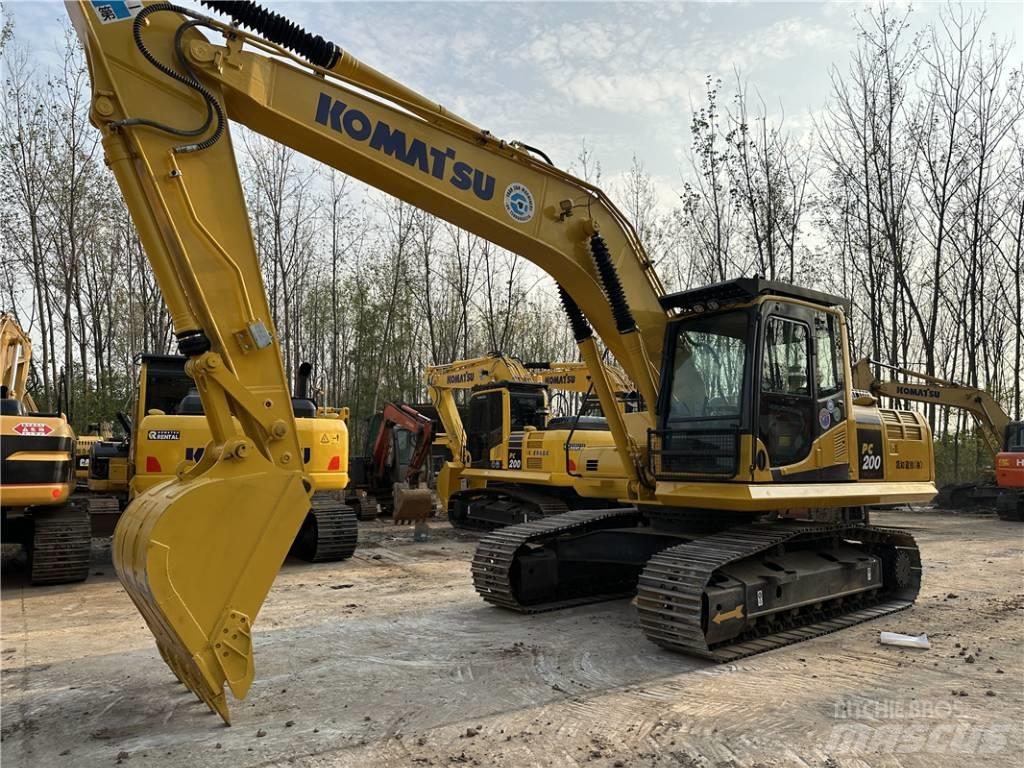 Komatsu PC200-8 Escavatori cingolati