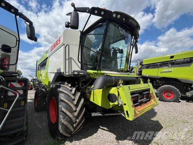 CLAAS LEXION 7600 Mietitrebbiatrici