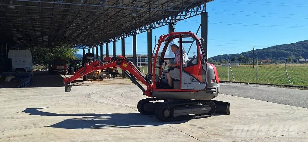 Neuson 2503 Miniescavatori