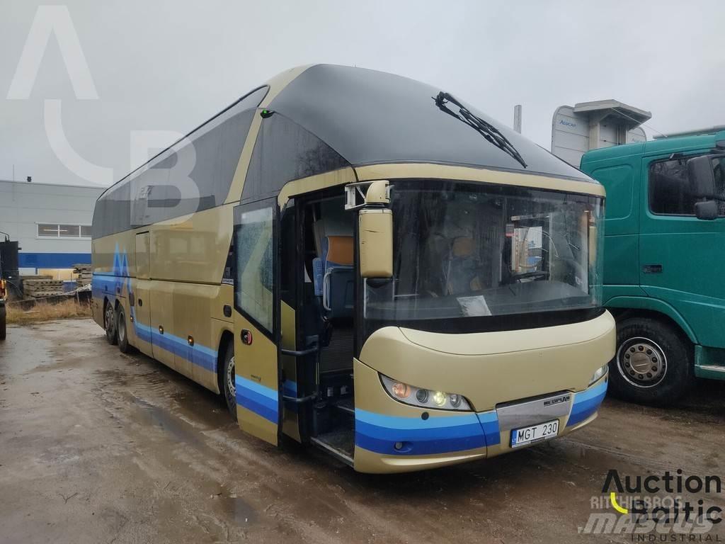 Neoplan P11 Autobus interurbani