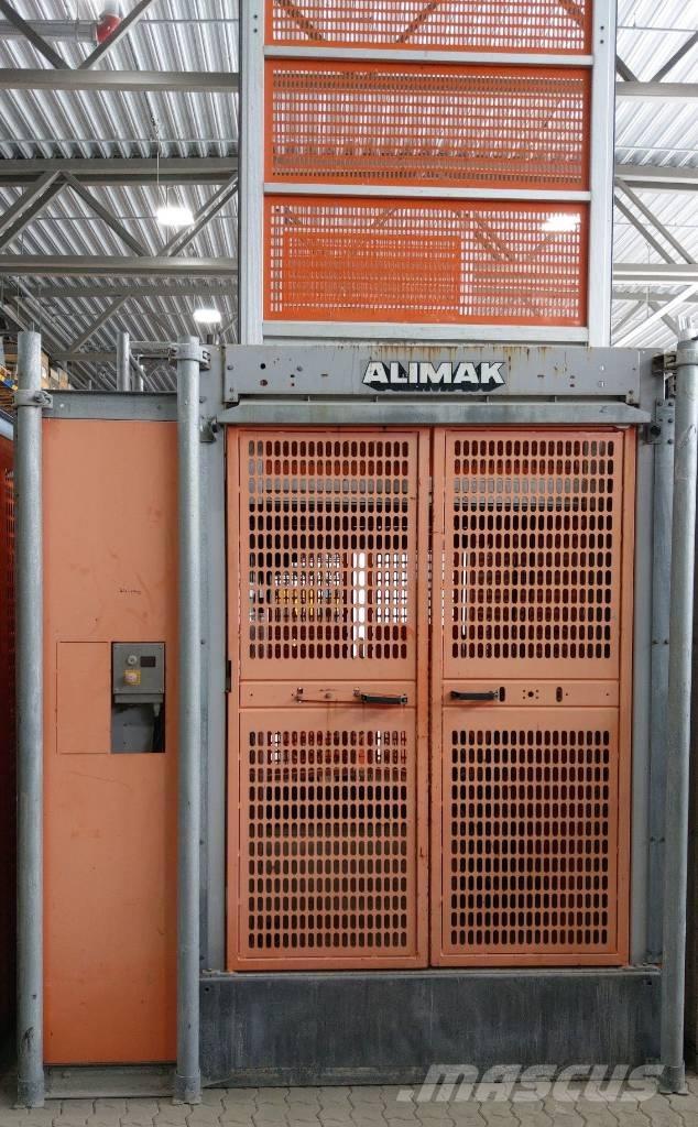 Alimak Scando 450 Piattaforme di lavoro autosollevanti su montante
