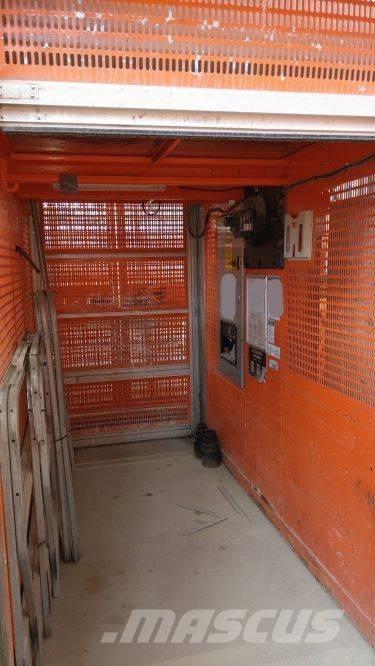 Alimak Scando 450 Piattaforme di lavoro autosollevanti su montante
