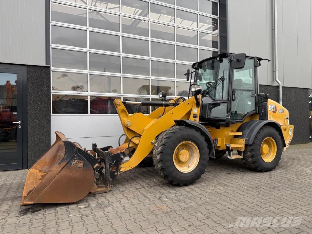 CAT 908 Pale gommate